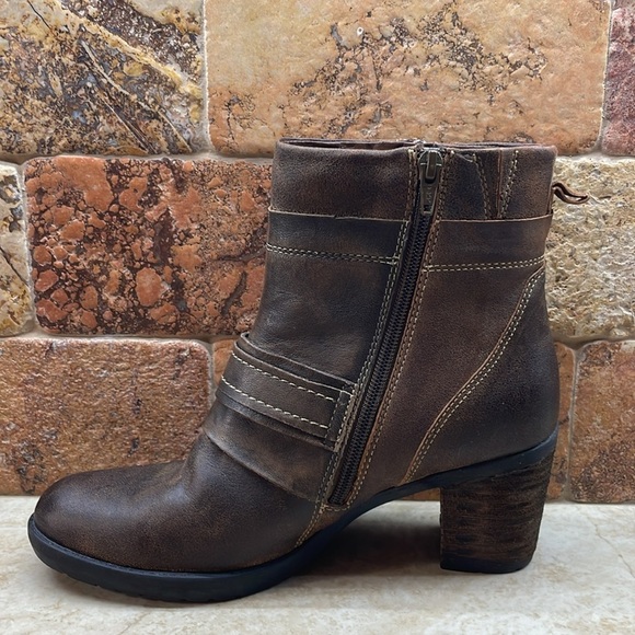 Earth Women’s Boots Shoes Montana Sandstone Zipper Heels Leather Brown Size 9 B - Picture 7 of 16